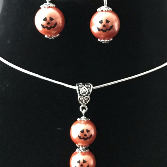Double Pumpkin Pendant & Pumpkin Leverback Earring - Picture 3 of 7